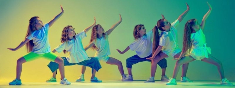Better Coordination and Promotes Teamwork, benefits of hip-hop dance